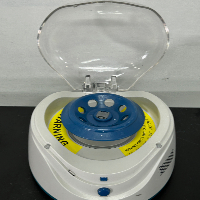 VWR Mini Centrifuge image 3